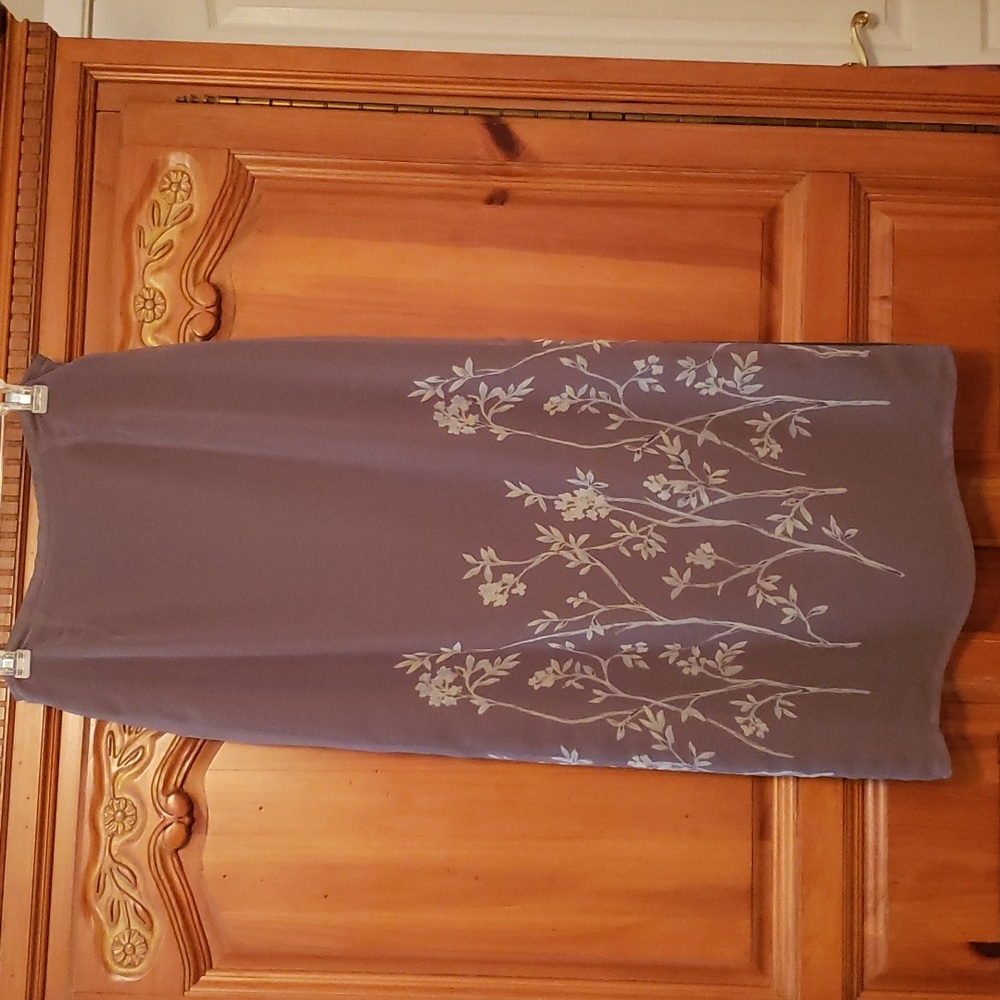 Women's midi length  skirt